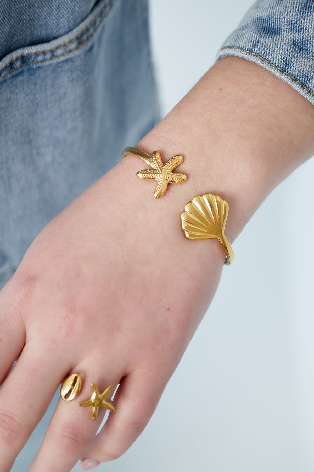 Bracelet manchette « Vie de Sirène » – Coquillage et étoile de mer