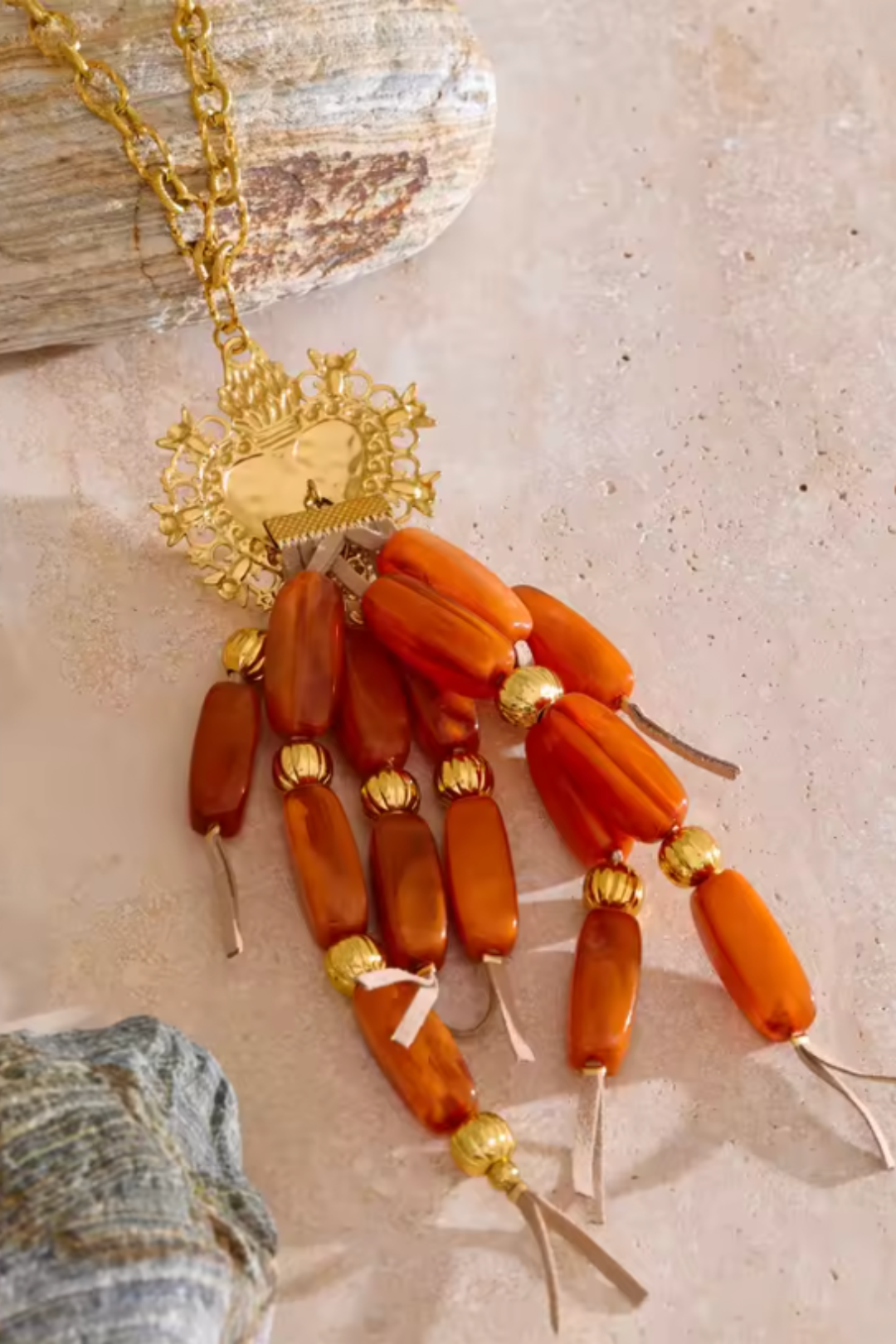 Collier pendentif cœur à franges – Bijou fantaisie femme en acier inoxydable