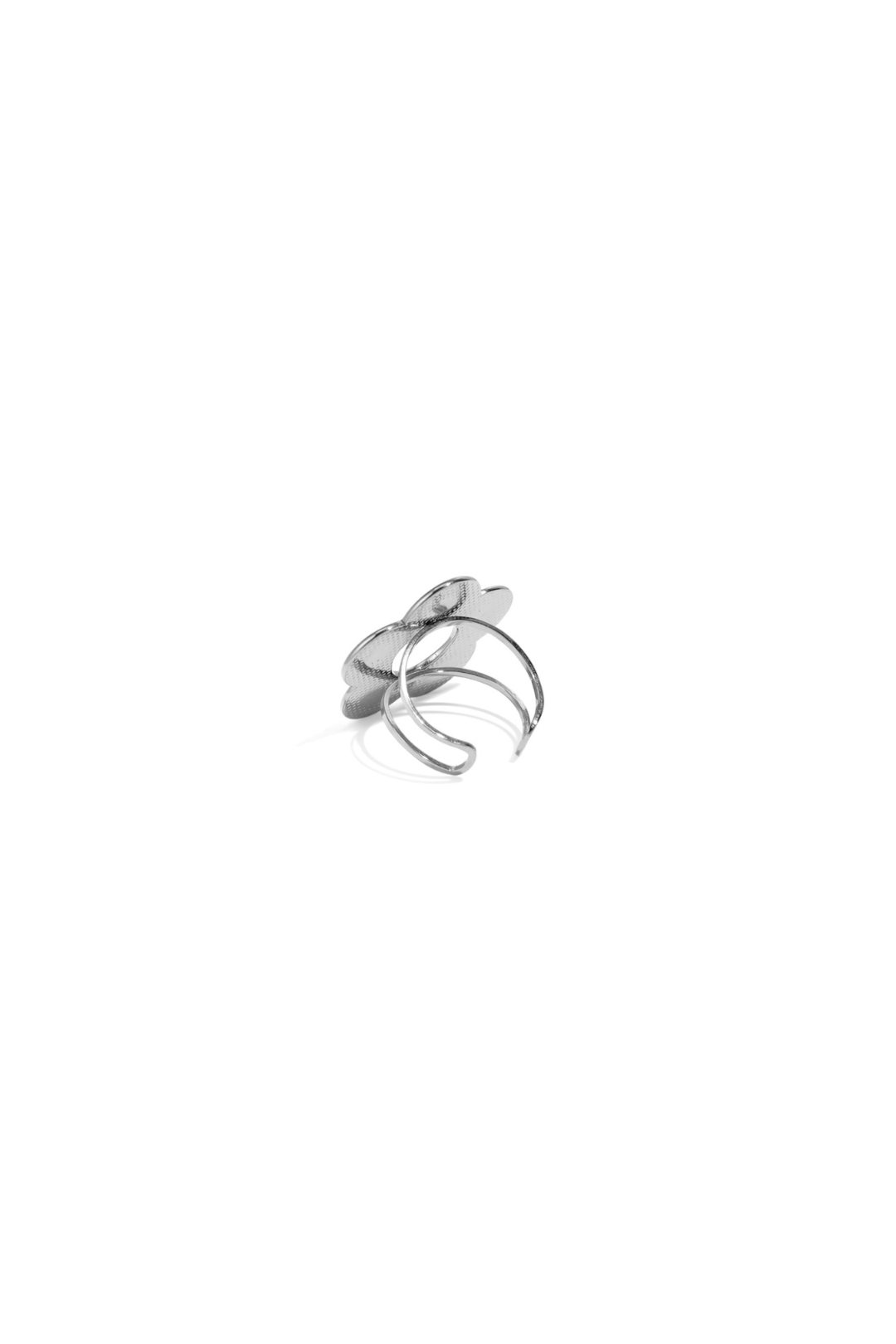 Vue arrière de la bague fleur argentée avec anneau réglable