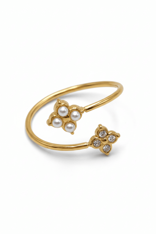 Bague en acier inoxydable doré – élégance florale intemporelle