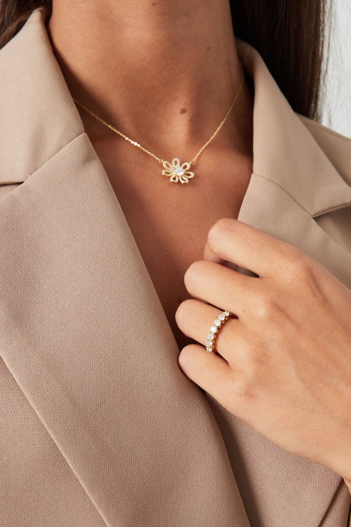 Bague en argent 925 sertie de pierres en moissanite