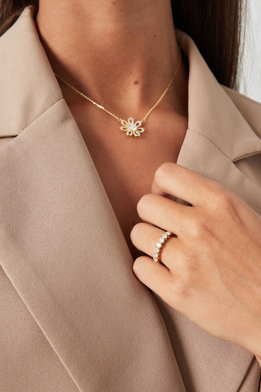 Bague en argent 925 sertie de pierres en moissanite