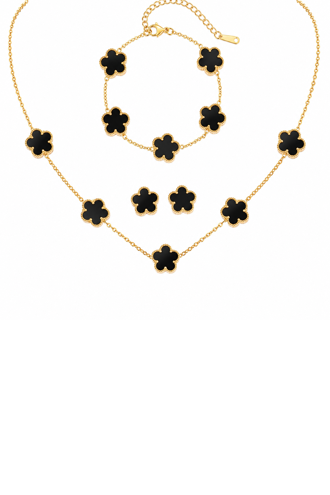 Bijou en or avec trèfle noir