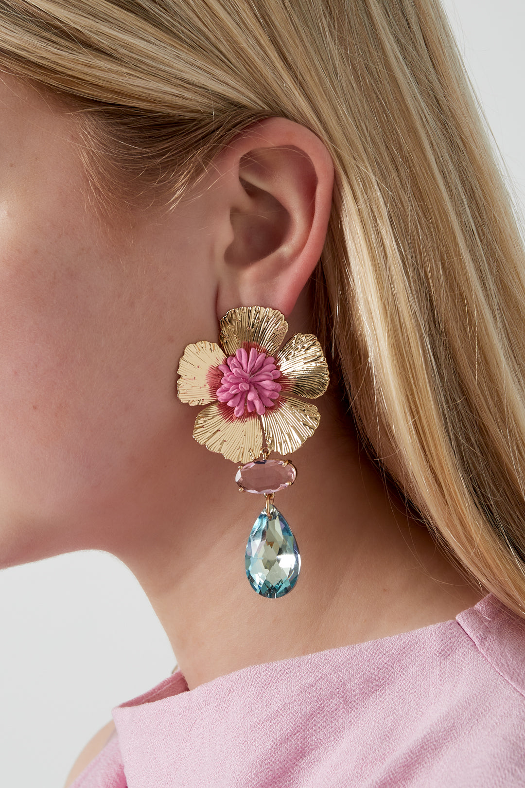 Boucles d’oreilles fleuries XXL – Élégance colorée et éclat assumé
