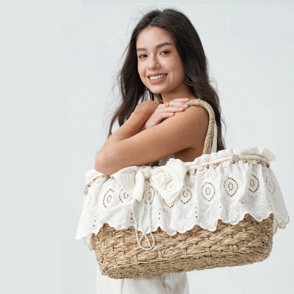 Cabas en paille a dentelles avec noeud papillon