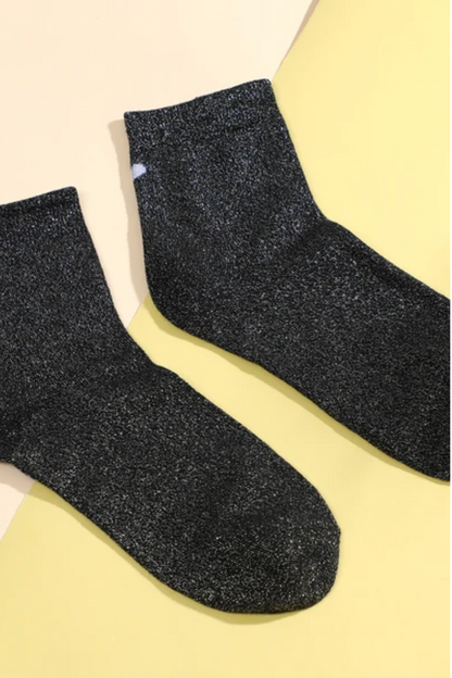 Chaussettes irisées femme – noires ou dorées, confortables et brillantes