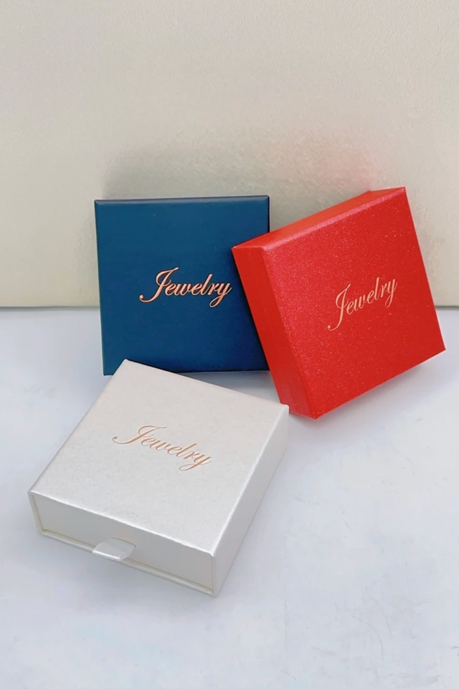 Coffret bijoux doré femme en acier inoxydable en forme de goutte