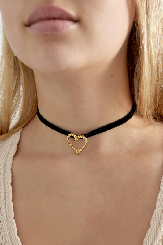 Collier Ras de Cou Cœur Minimaliste