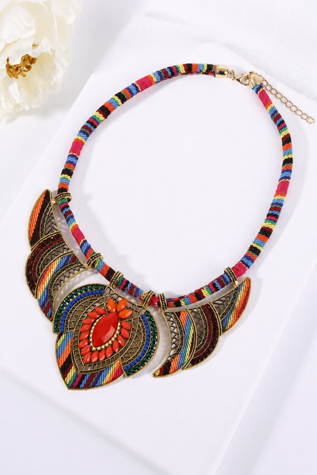 Collier tribal boho coloré et élégant