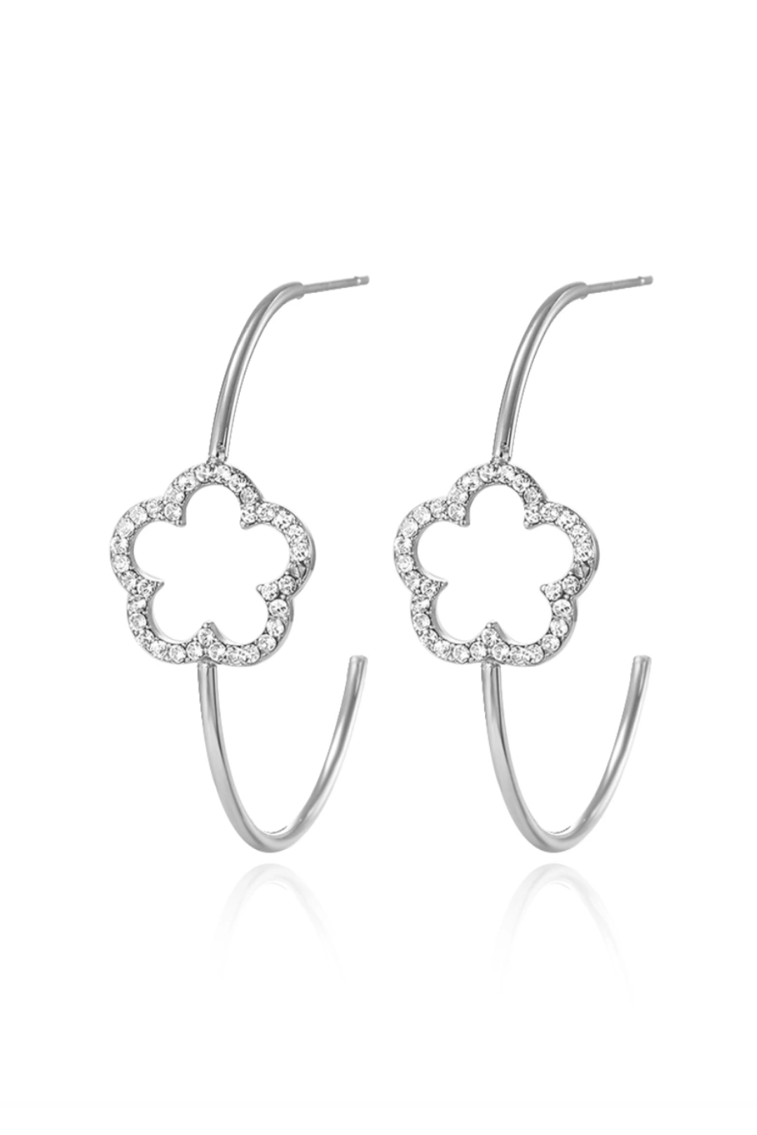 Créoles trèfle résistantes à l’eau en acier inoxydable