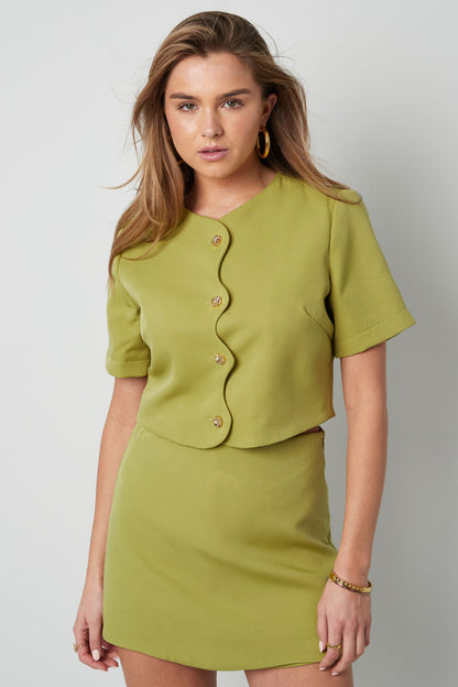 Haut à manches courtes ondulé