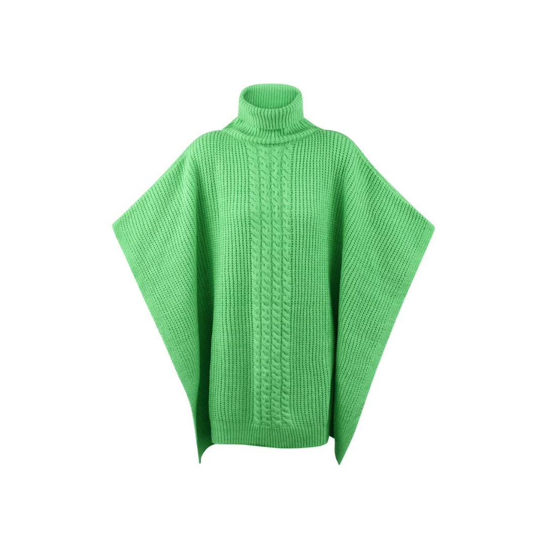 Poncho vert tendance, parfait pour un look automnal féminin