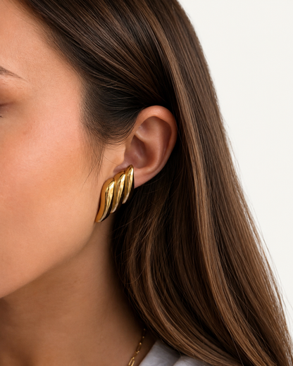 boucles d'oreilles dorées géométriques