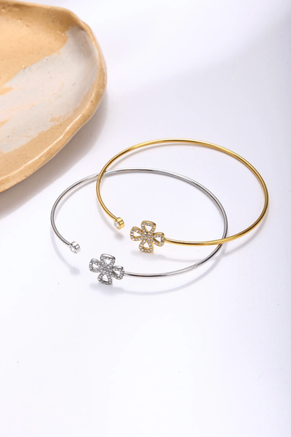 bracelet jonc ouvert fleur strass acier inoxydable