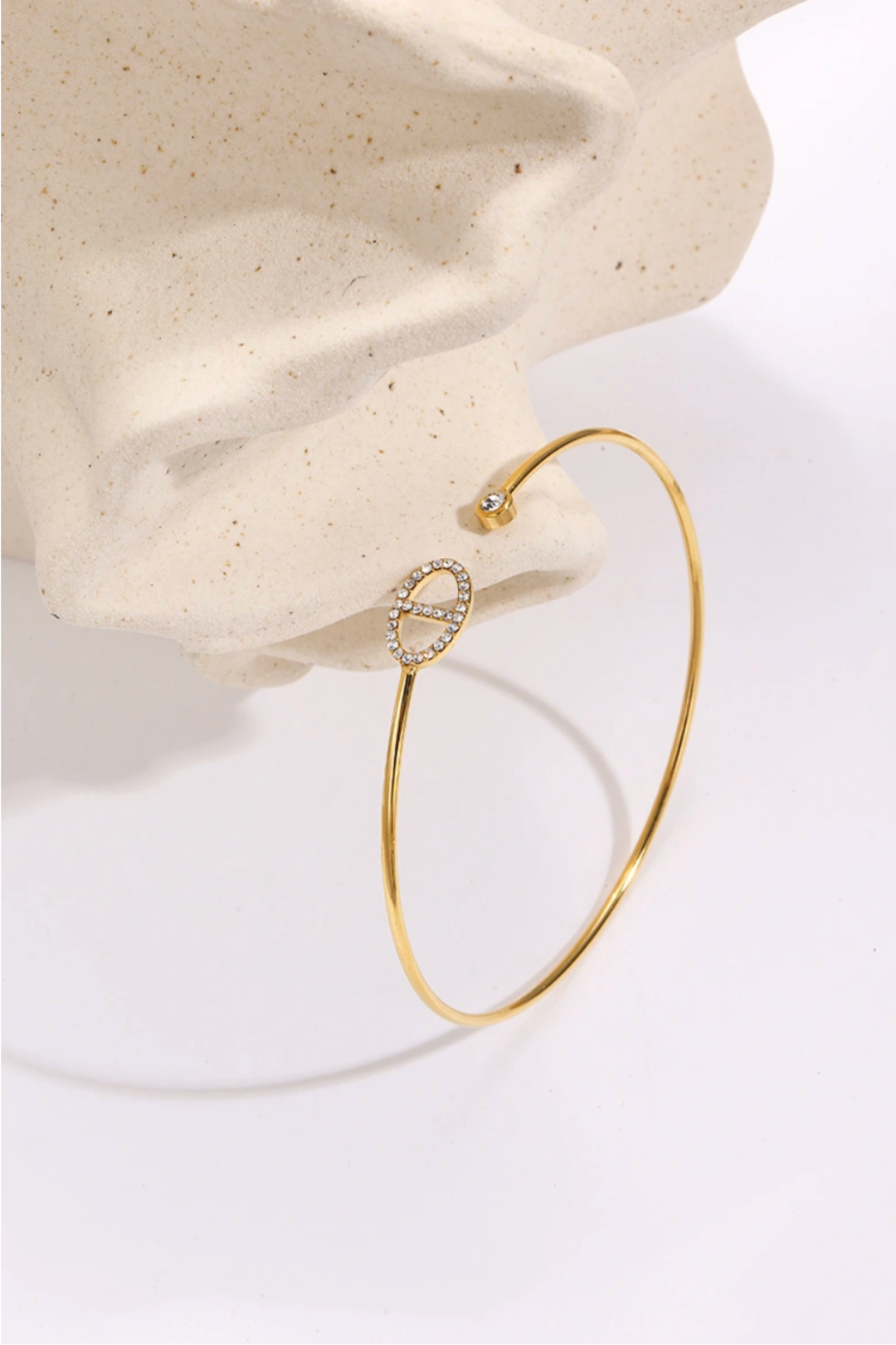 bracelet fin ouvert en acier inoxydable