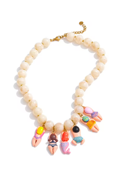Collier en résine multicolore avec perles effet pierre naturelle