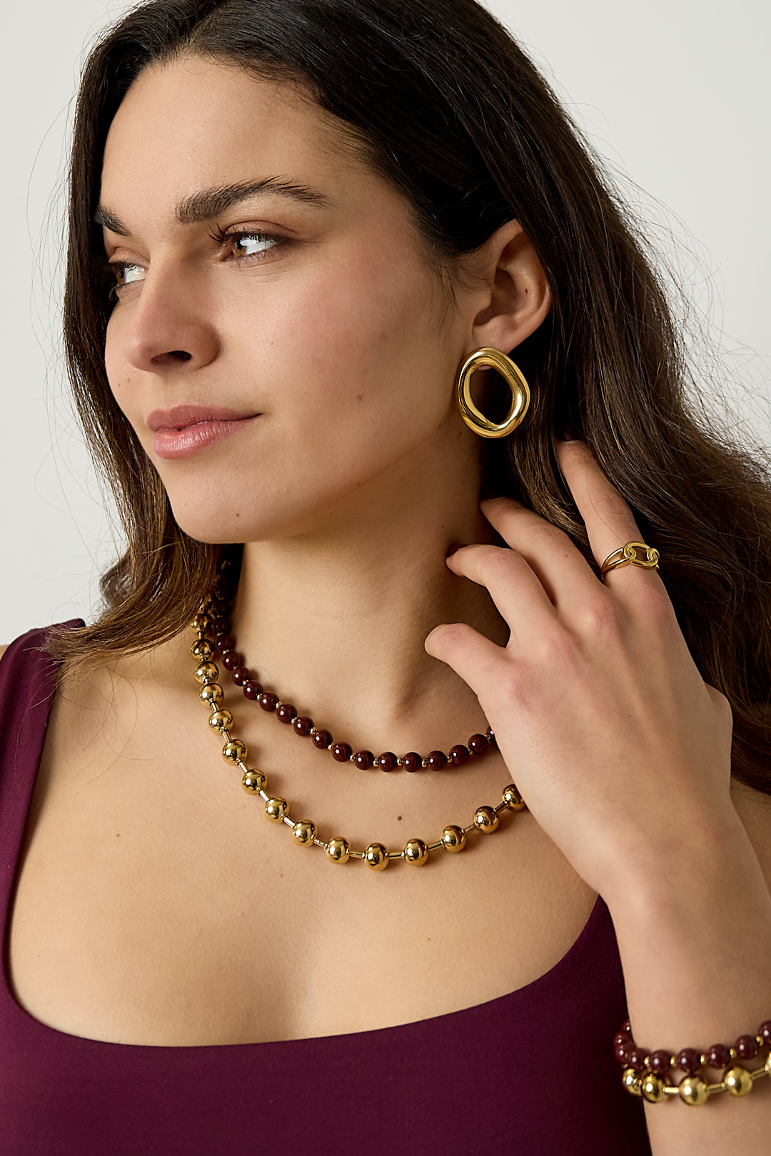 collier perles dorées décontracté chic