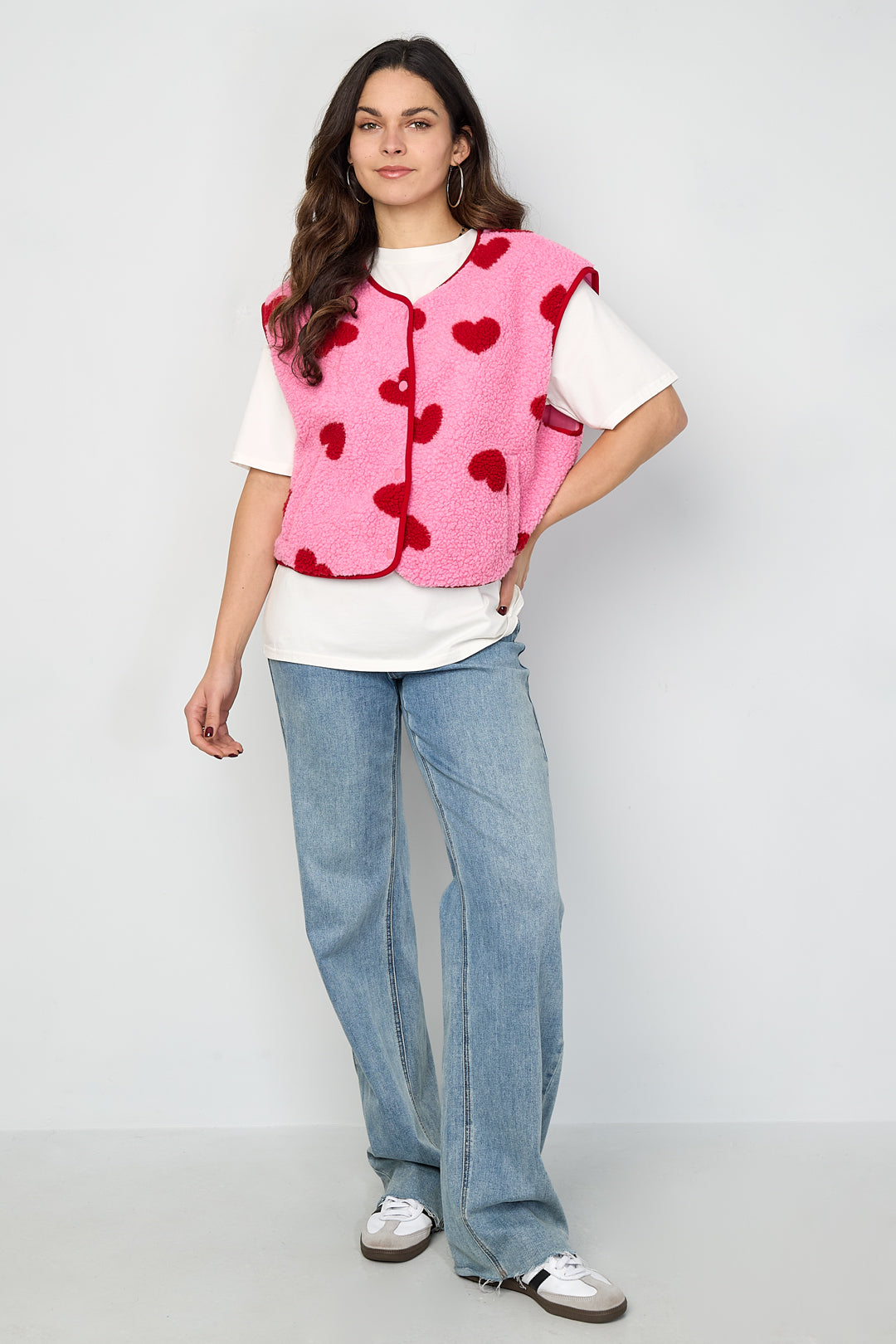 gilet sans manches femme look romantique